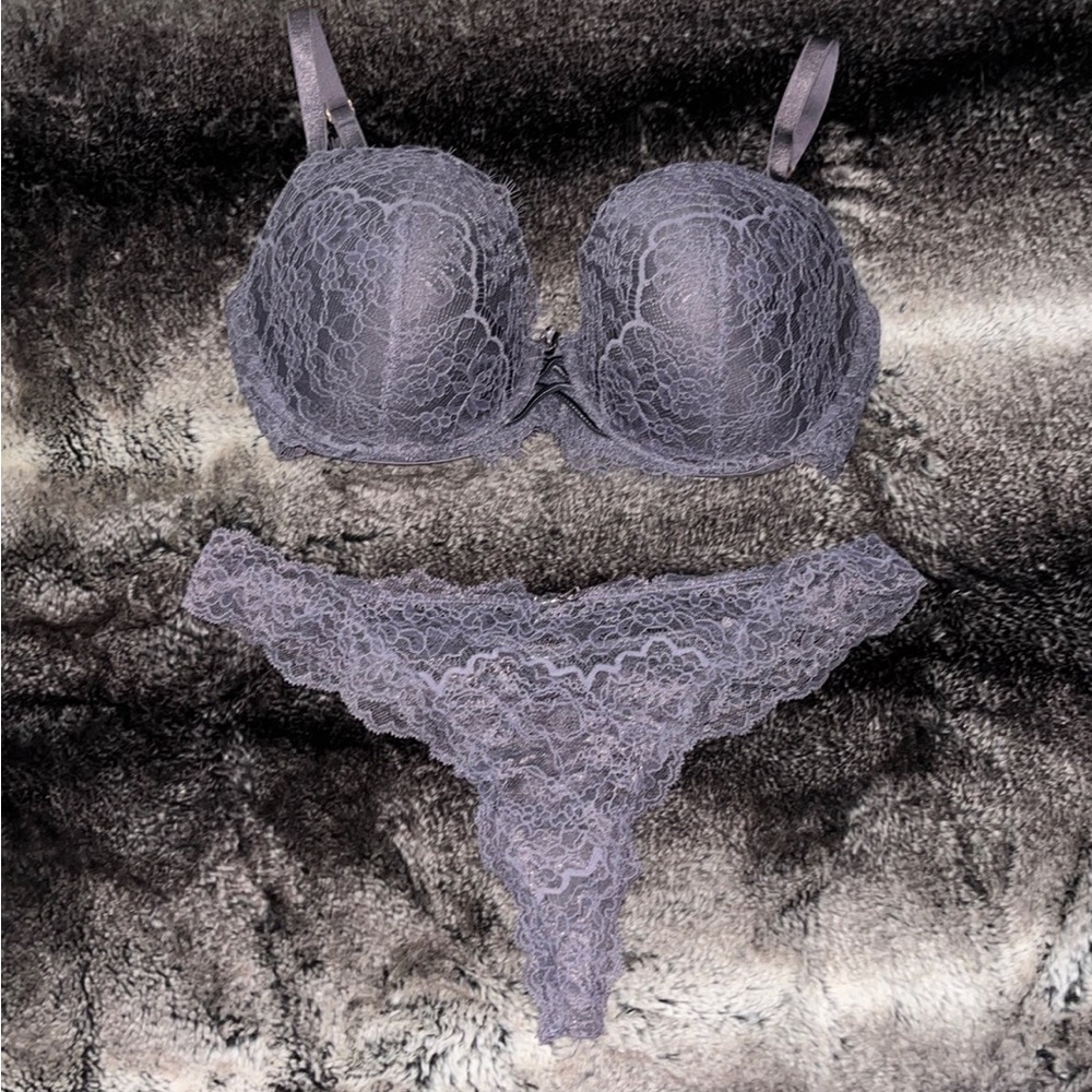 Victoria secret lingerie set